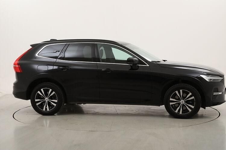 Usata Volvo XC60 Momentum 197 CV (144 kW) 2021 Nero SUV