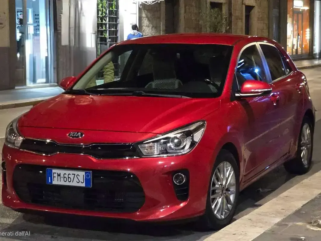 Usata Kia Rio Active 101 CV (74 kW) 2018 Rosso Berlina