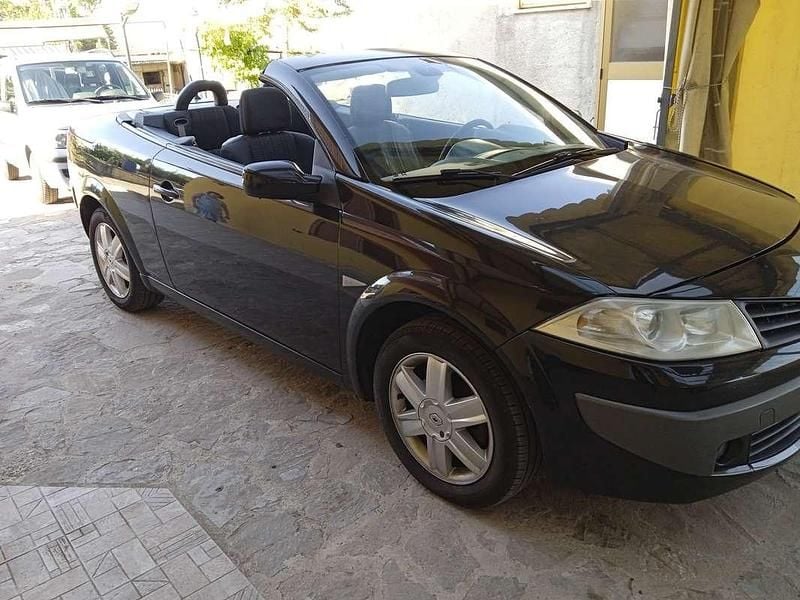 Occasion Renault Mégane Cabriolet Dynamique 106 PK (77 kW) 2007 Zwart Cabriolet