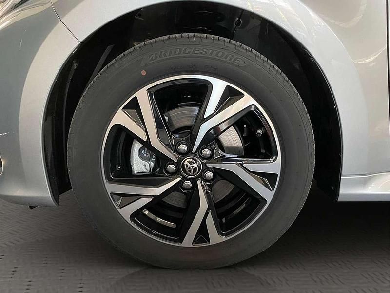 Usata Toyota Yaris Hybrid Trend 116 CV (85 kW) 2025 Argento Utilitaria