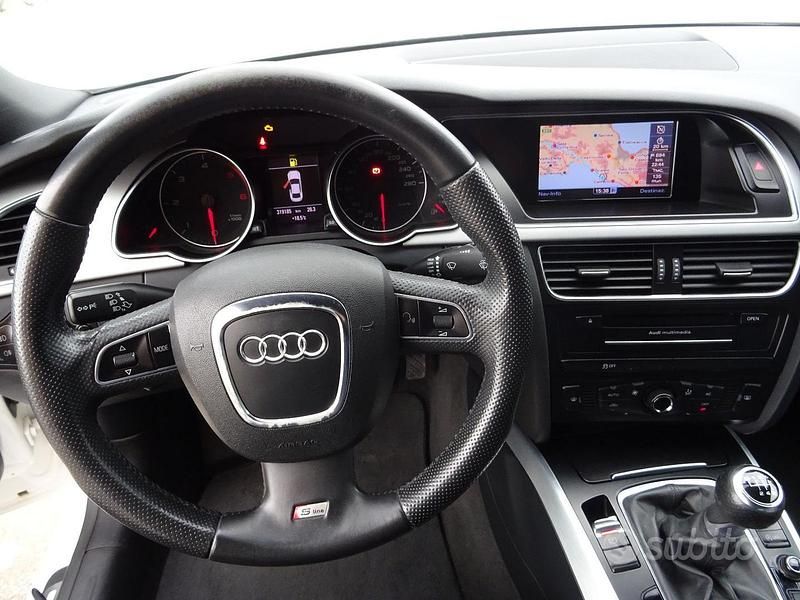 Usata Audi A5 S-Line 170 CV (125 kW) 2011 Bianco Coupé