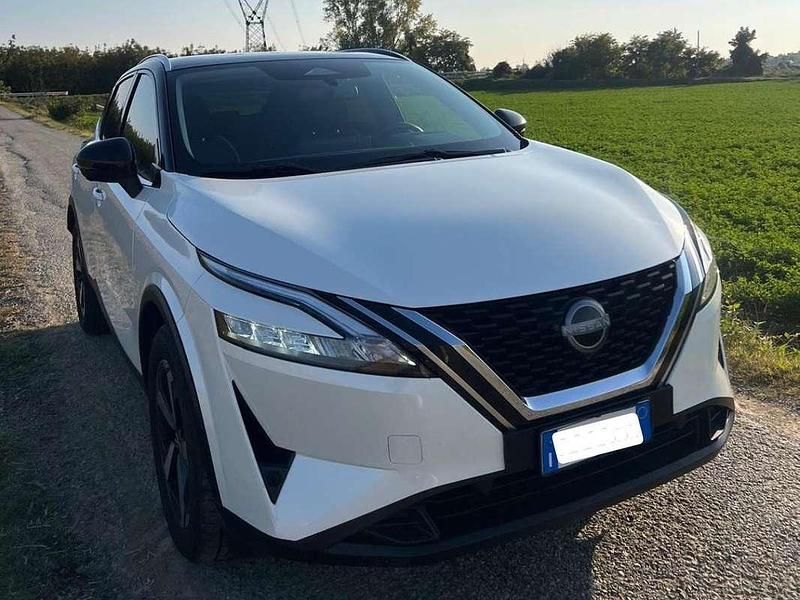 Bianco Usata 2022 Nissan Qashqai SUV | 20.900 € (Buon prezzo) - Immagine 1/4