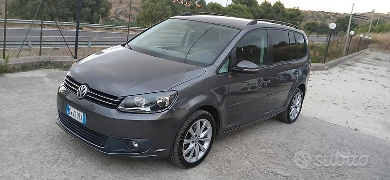 Usata VW Touran Comfortline 104 CV (76 kW) 2014 Grigio Monovolume
