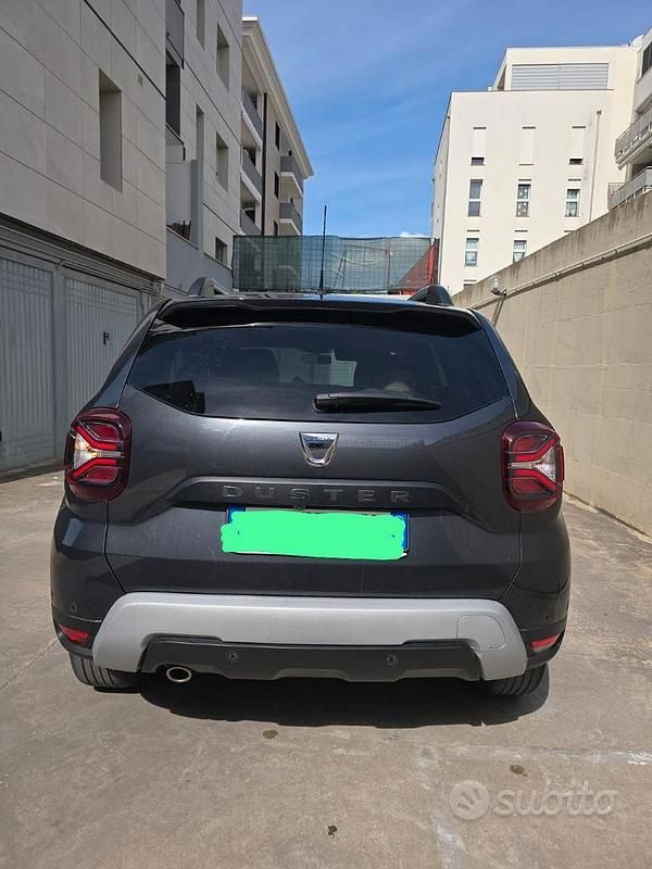 Usata Dacia Duster 101 CV (74 kW) 2022 Grigio SUV