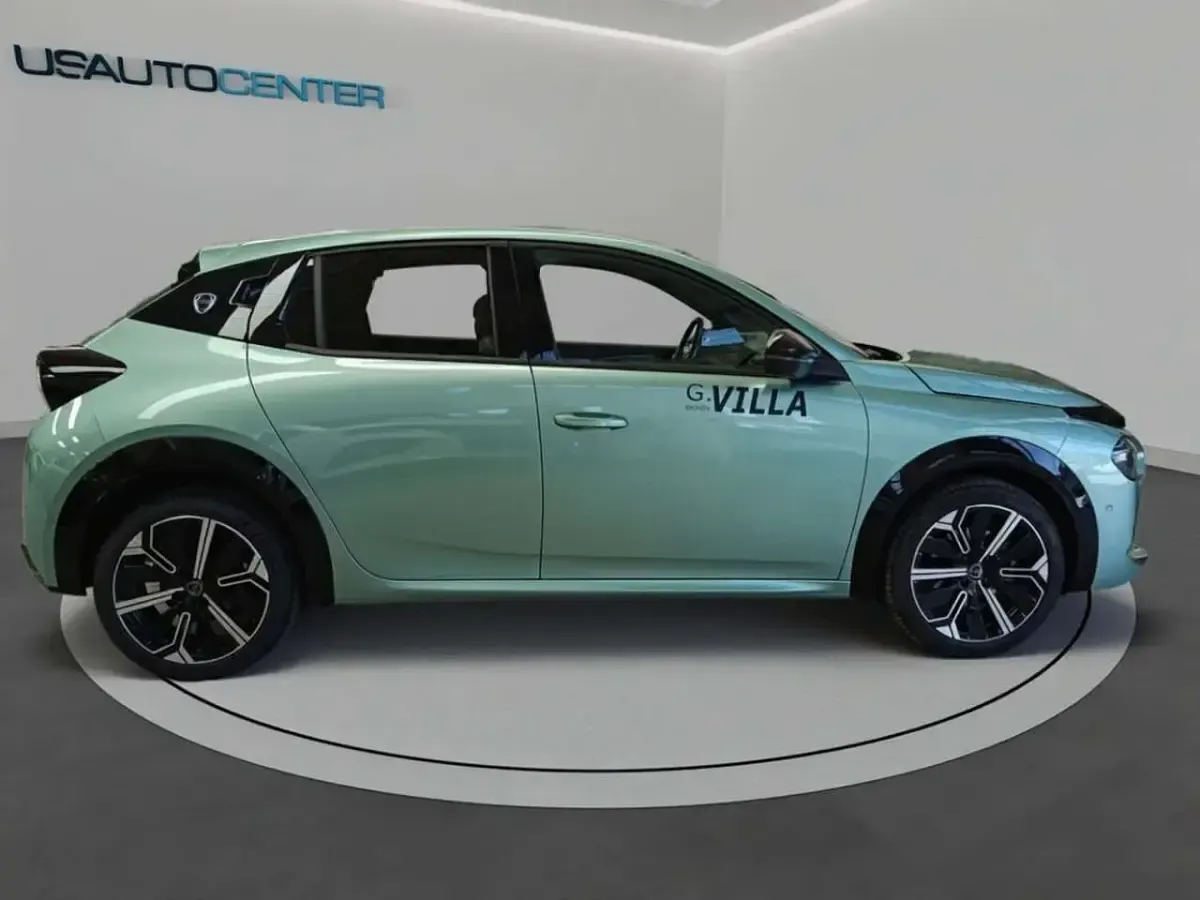 Nuova Lancia Ypsilon 101 CV (74 kW) 2026 Verde Utilitaria