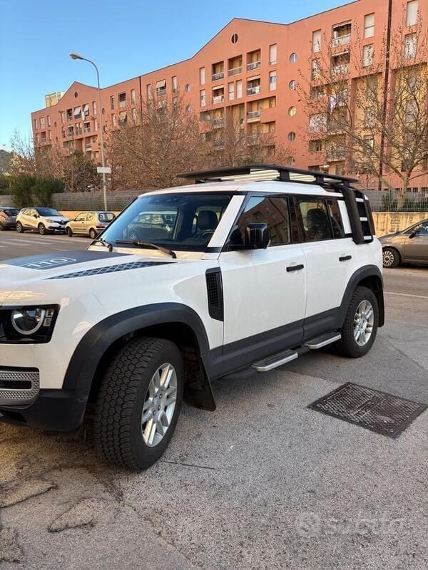 Usata 2020 Land Rover Defender SUV | 45.000 € (Ottimo prezzo) - Immagine 1/4