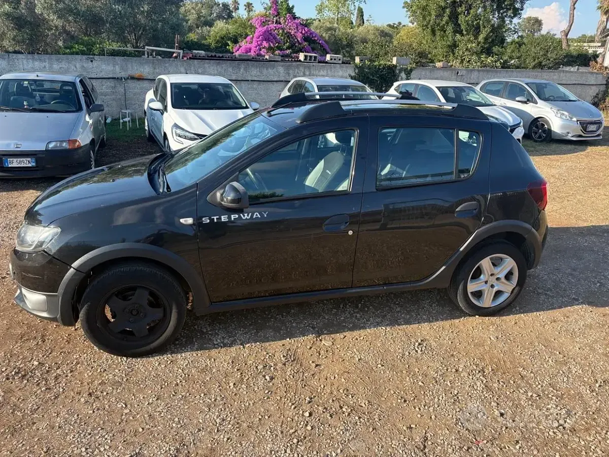 Usata Dacia Sandero Prestige 90 CV (66 kW) 2014 Nero Berlina