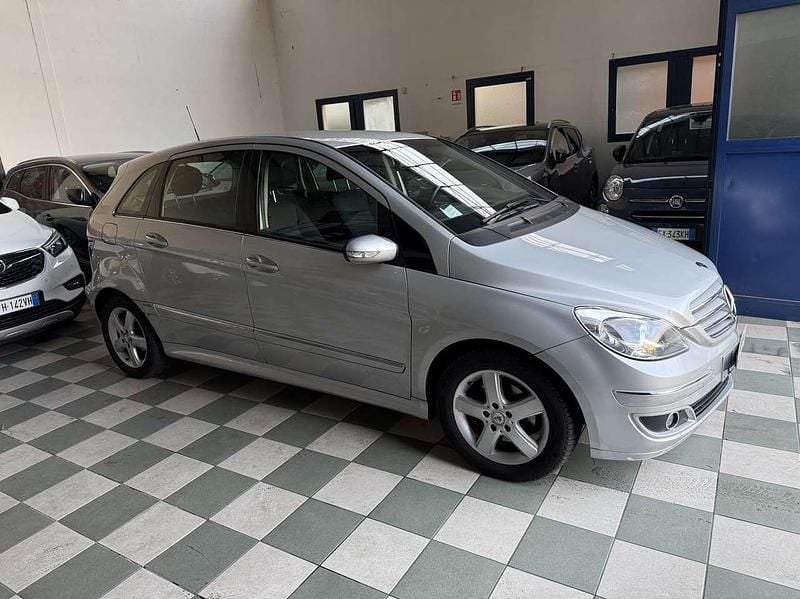 Usata Mercedes B180 Chrome 109 CV (80 kW) 2007 Argento Monovolume