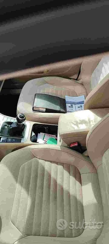 Usata VW Passat 140 CV (102 kW) 2011 Grigio Station wagon