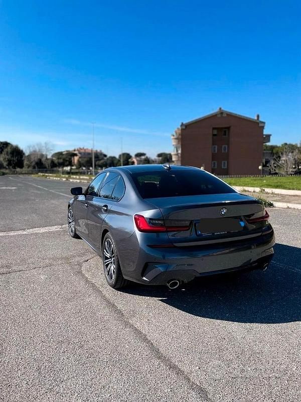 Usata BMW 318 M Sport 2020 Grigio Berlina