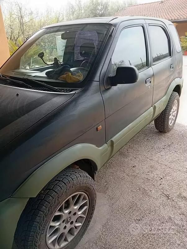 Usata Daihatsu Terios 2001 Nero SUV