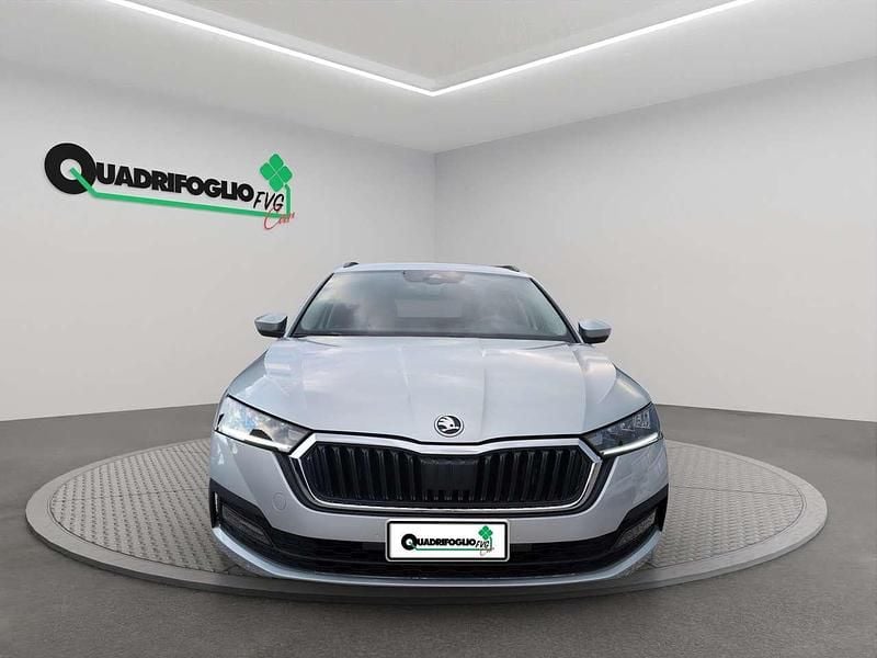 Usata Skoda Octavia Executive 150 CV (110 kW) 2021 Argento Station wagon