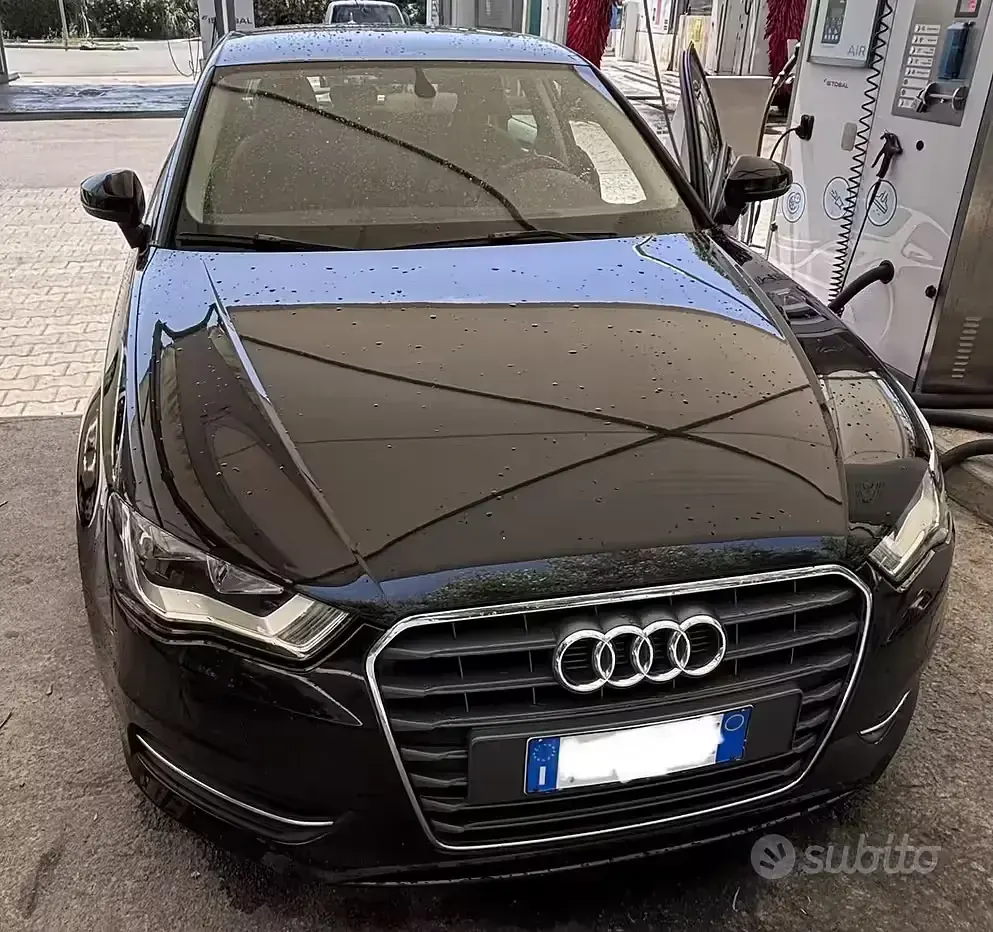 Usata Audi A3 Sportback 116 CV (85 kW) 2017 Nero Utilitaria