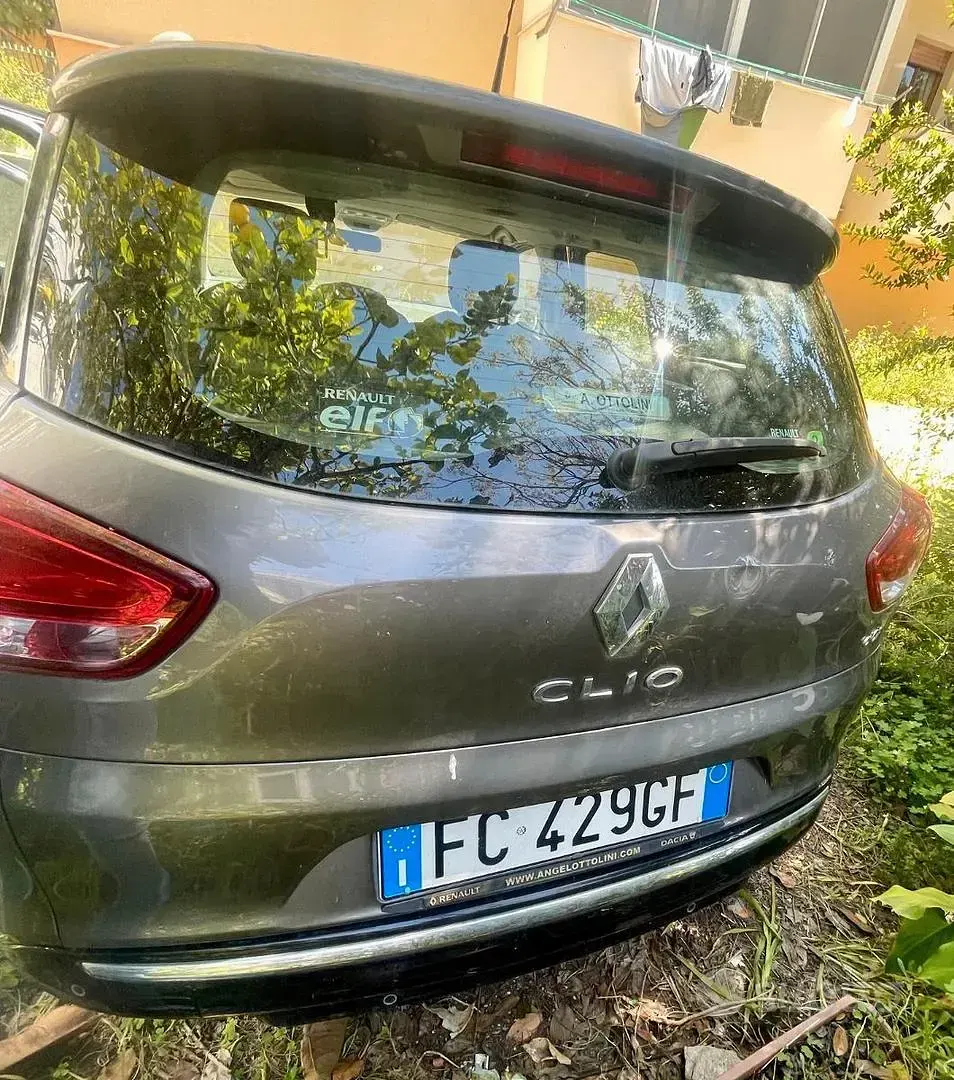 Usata Renault Clio 90 CV (66 kW) 2016 Grigio Station wagon