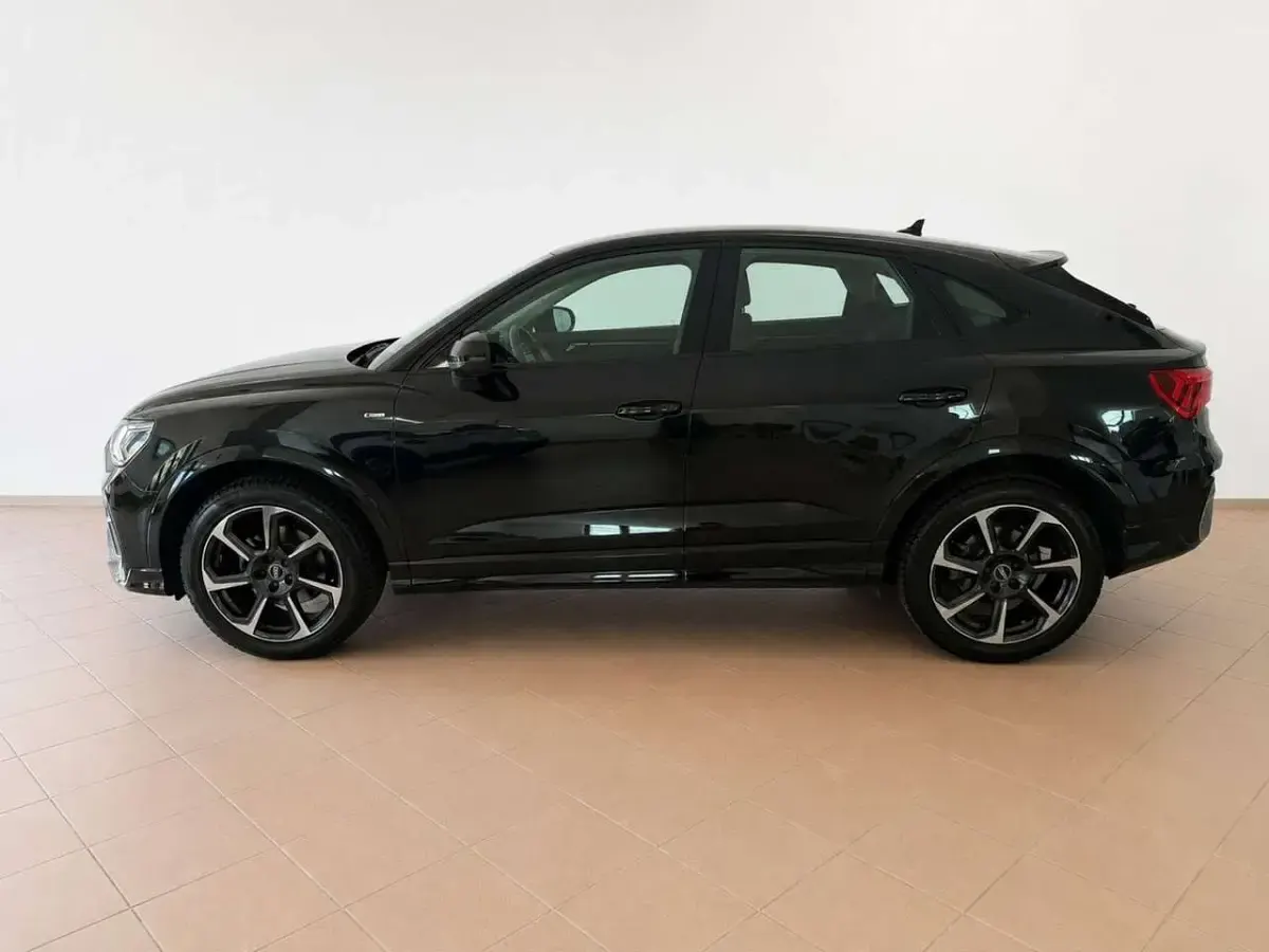 Gebraucht Audi Q3 Sportback S-Line 150 PS (110 kW) 2022 Schwarz SUV