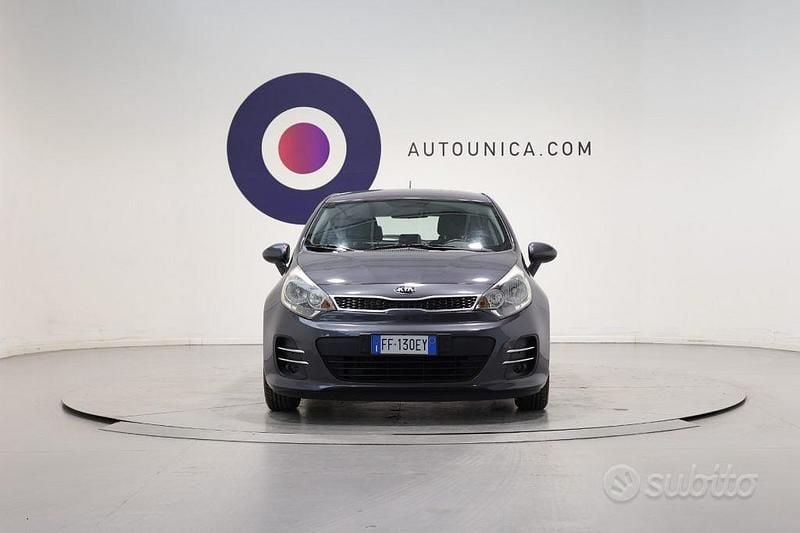 Usata Kia Rio City 84 CV (61 kW) 2016 Grigio Utilitaria