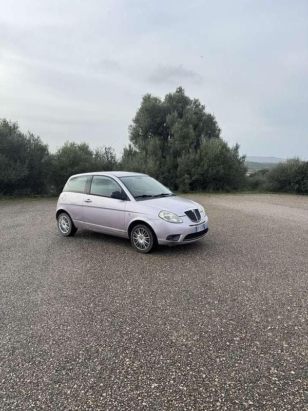 Usata Lancia Ypsilon 75 CV (55 kW) 2011 Other Utilitaria