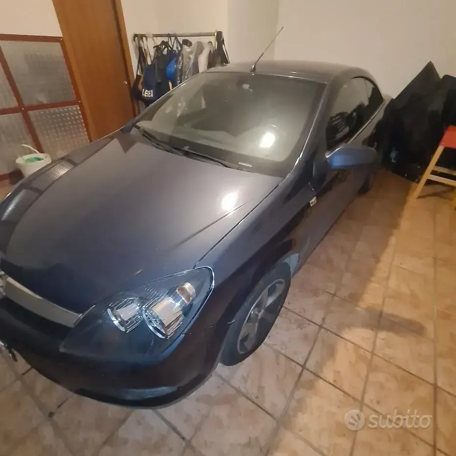 Usata Opel Astra Cabriolet 2005 Cabrio