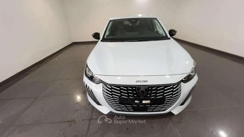 Nuova Peugeot 208 Allure 102 CV (75 kW) 2025 Bianco okenite Utilitaria