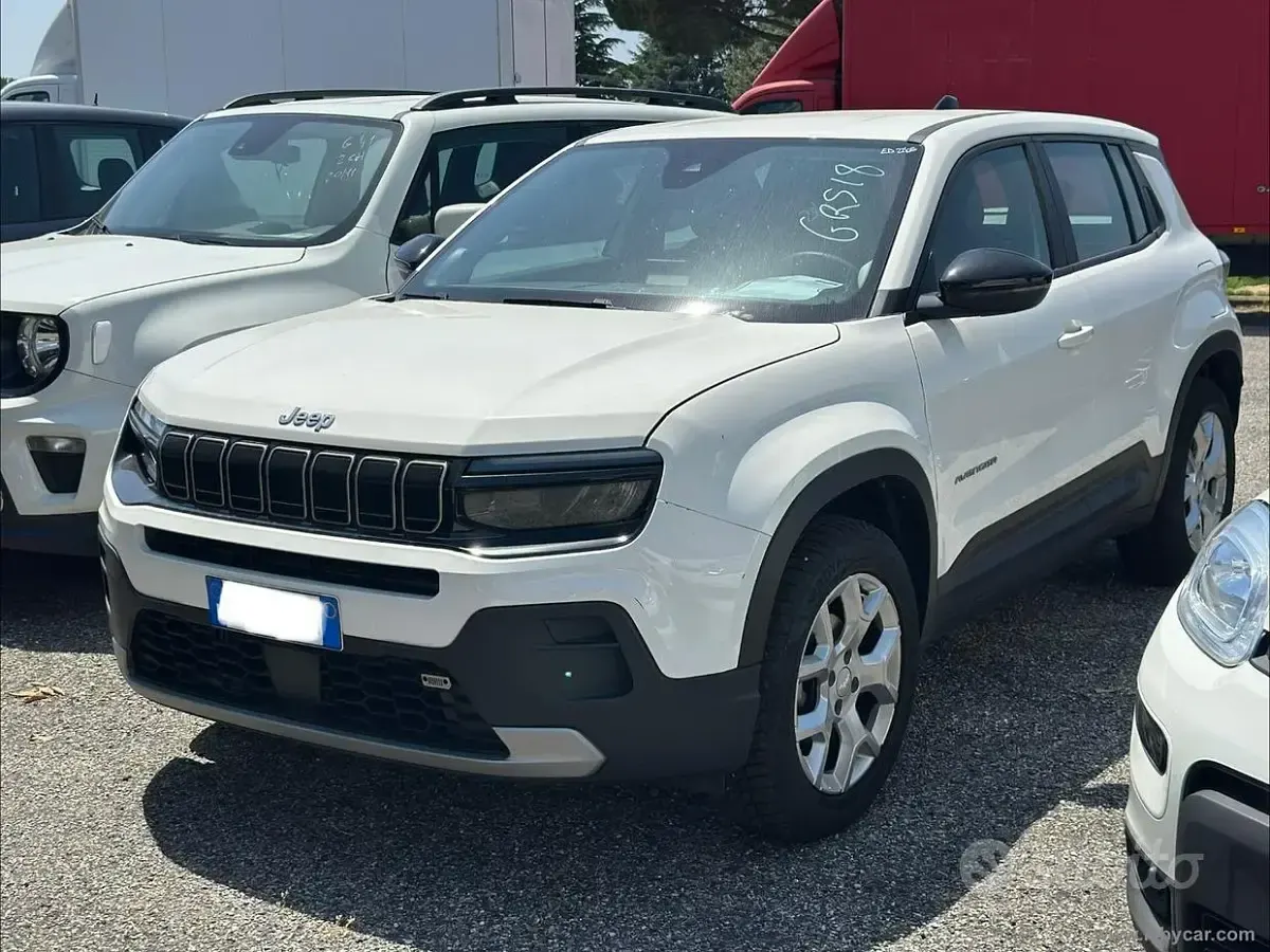 Usata Jeep Avenger Altitude 101 CV (74 kW) 2023 Bianco SUV