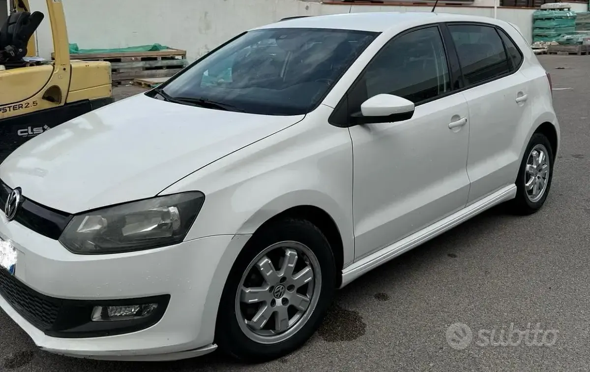 Usata VW Polo 75 CV (55 kW) 2011 Bianco Utilitaria