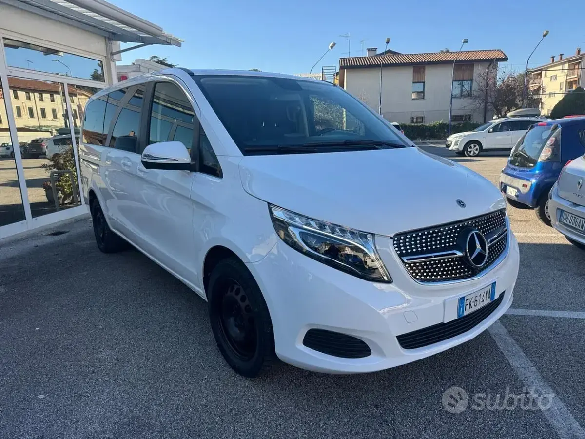 Usata Mercedes V220 Executive 163 CV (119 kW) 2017 Bianco Monovolume