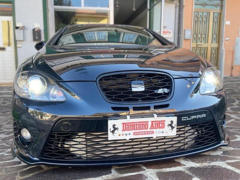 Nero Usata 2012 Cupra Leon Tre volumi | 19.500 € - Immagine 1/4