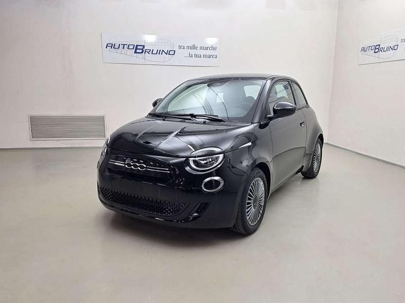 Nuova Fiat 500 Icon 65 CV (47 kW) 2026 Nero Utilitaria