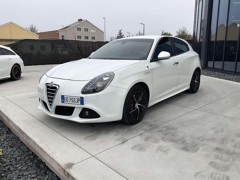 Gebraucht Alfa Romeo Giulietta Quadrifoglio Verde 235 PS (172 kW) 2011 Weiß Limousine