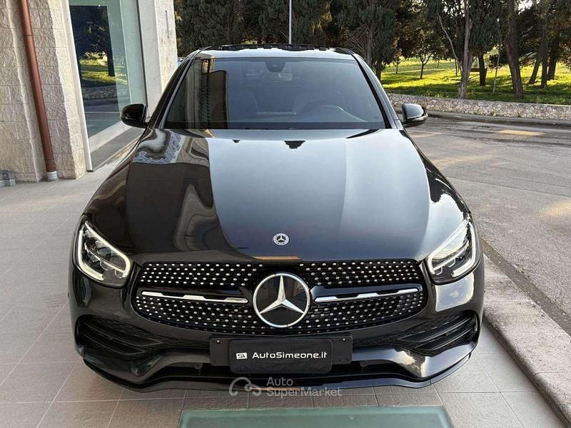 Usata Mercedes GLC43 AMG Premium 194 CV (142 kW) 2022 Gray Coupé