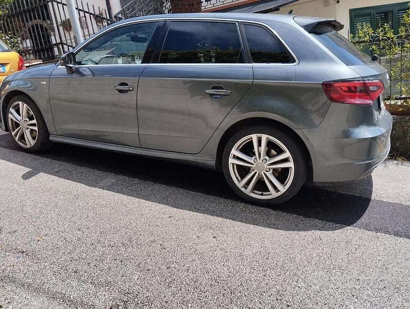Usata Audi A3 S-Line 150 CV (110 kW) 2015 Grigio Berlina