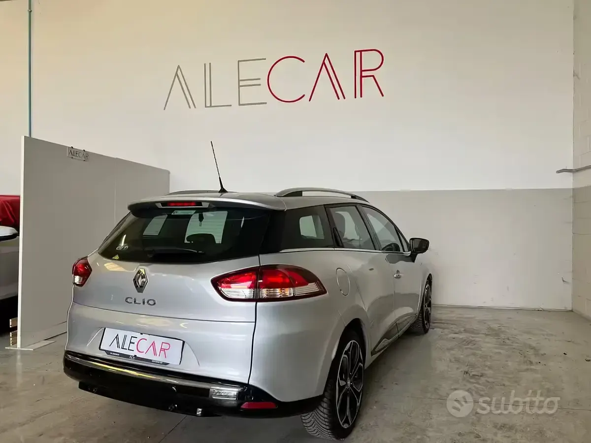 Usata Renault Clio 90 CV (66 kW) 2017 Grigio Station wagon