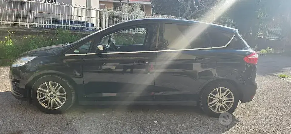 Usata Ford C-MAX Titanium 115 CV (84 kW) 2015 Nero Monovolume