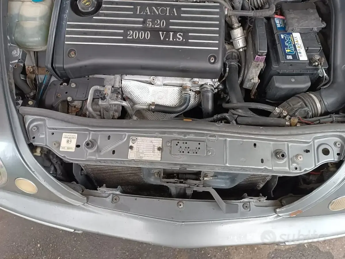 Usata Lancia Lybra 150 CV (110 kW) 2002 Grigio Berlina