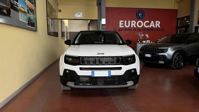 Usata Jeep Avenger Summit 100 CV (73 kW) 2025 Bianco SUV