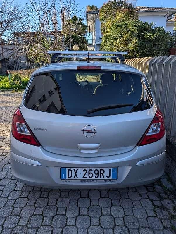 Usata Opel Corsa Club 86 CV (63 kW) 2010 Grigio Utilitaria