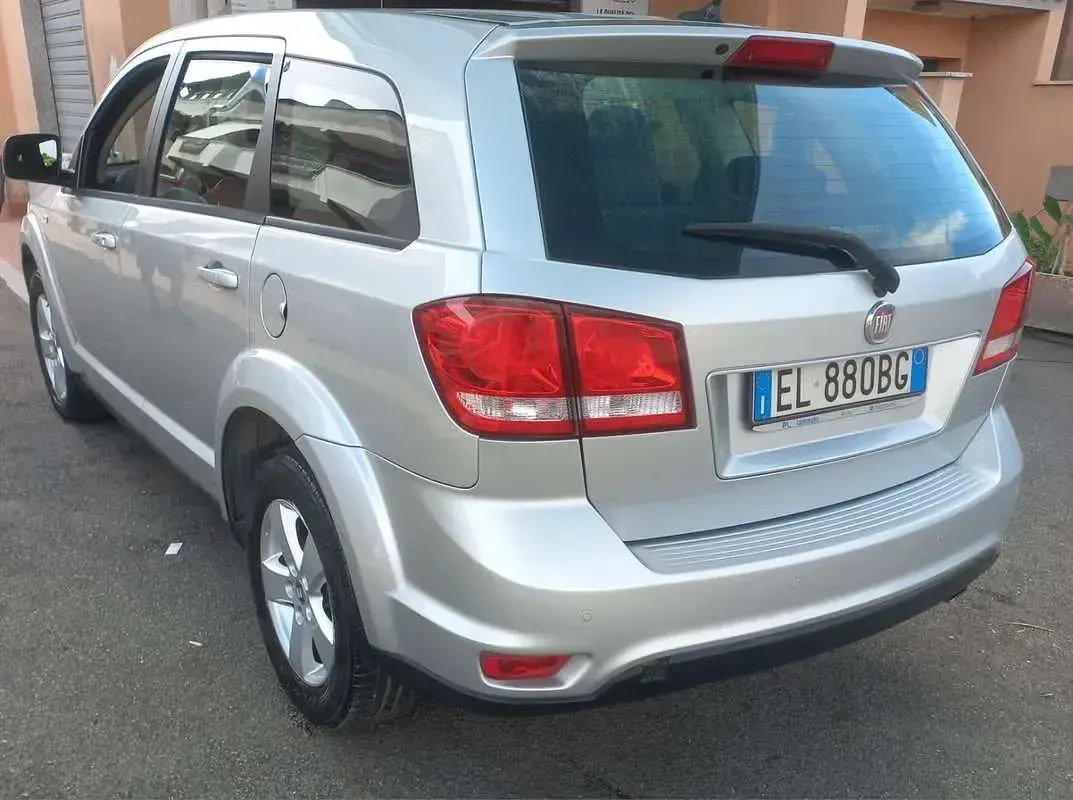 Usata Fiat Freemont 140 CV (102 kW) 2011 SUV