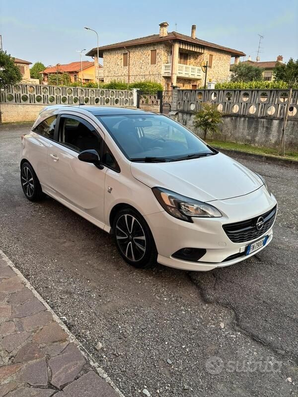 Usata Opel Corsa OPC 90 CV (66 kW) 2018 Bianco Coupé