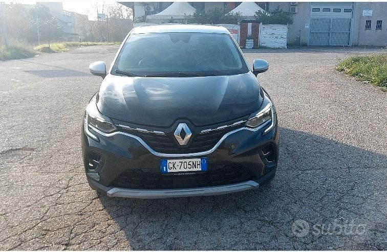 Nero Usata 2022 Renault Captur Intens SUV | 13.900 € (Buon prezzo) - Immagine 1/4