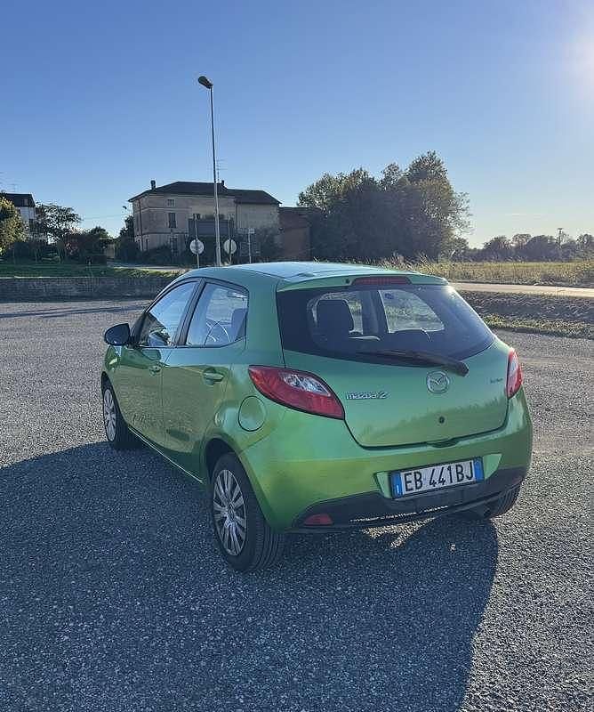 Usata Mazda 2 75 CV (55 kW) 2010 Berlina