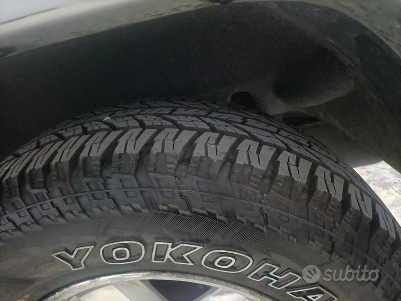 Second-hand Jeep Cherokee 150 CP (110 kW) 2003 Gri SUV