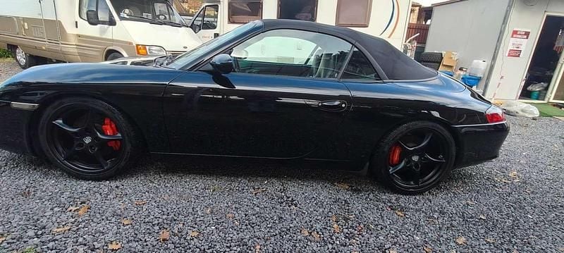 Usata Porsche 911 Carrera 4 Cabriolet 320 CV (235 kW) 2002 Nero Cabrio