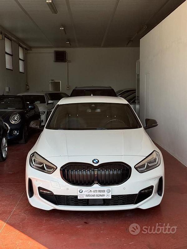Usata BMW 116 M Sport 116 CV (85 kW) 2021 Bianco Utilitaria