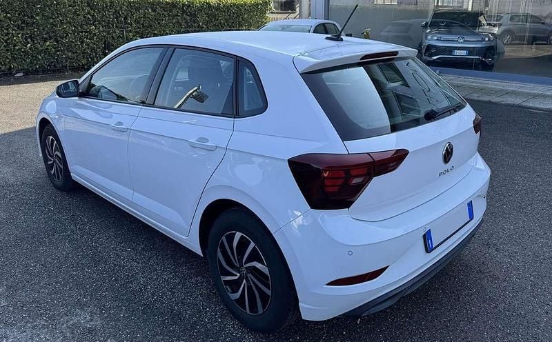 Usata VW Polo Life 95 CV (69 kW) 2023 Bianco Utilitaria