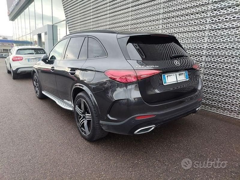 Usata Mercedes GLC300e AMG line 333 CV (244 kW) 2024 Grigio SUV