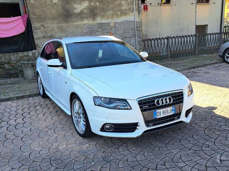 Bianco Usata 2009 Audi A4 Ambiente Station wagon | 6000 € (Cara) - Immagine 1/4
