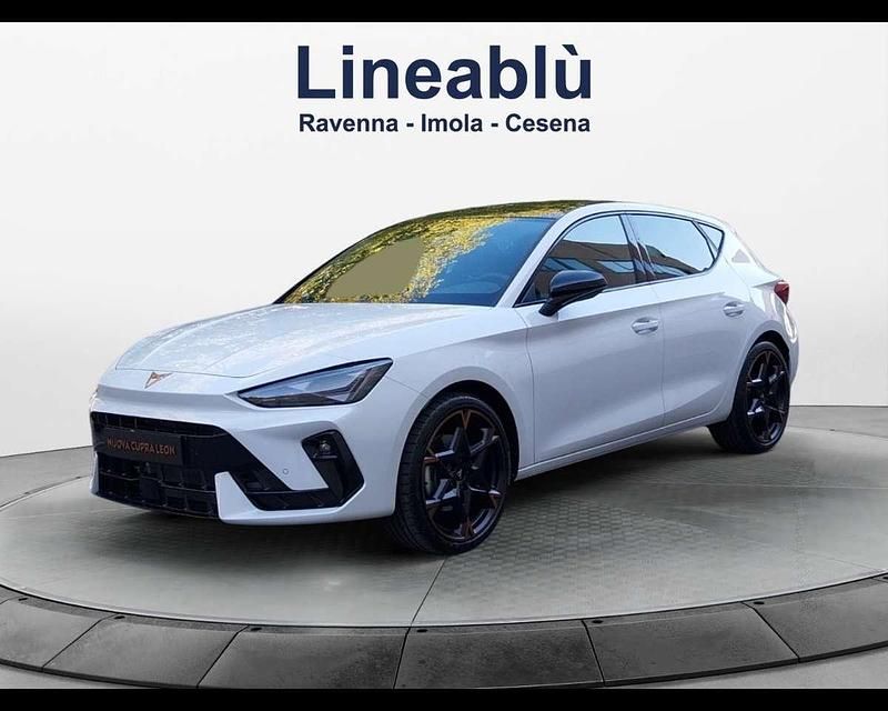 Usata Cupra Leon 150 CV (110 kW) 2025 Bianco Utilitaria