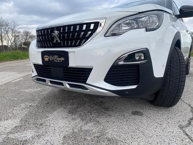Usata Peugeot 3008 Allure 130 CV (95 kW) 2019 Bianco SUV