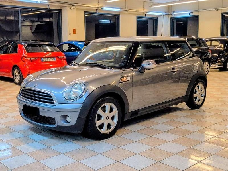 Usata Mini ONE 75 CV (55 kW) 2010 Dark grey england Utilitaria