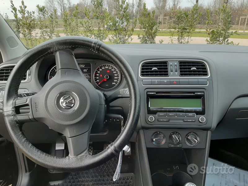 Usata VW Polo Comfortline 75 CV (55 kW) 2011 Nero Utilitaria